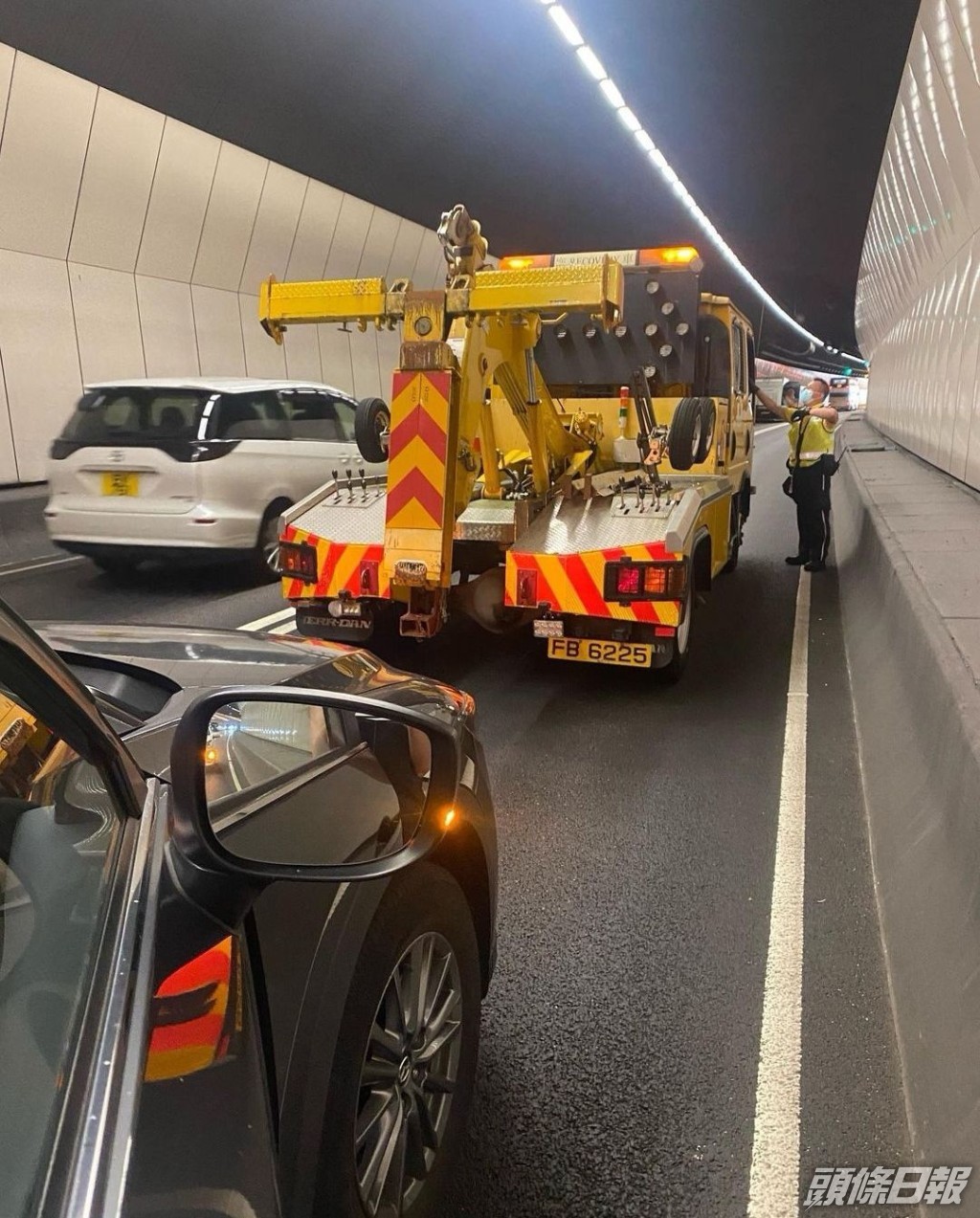 搞到要拖車，好彩人冇事。